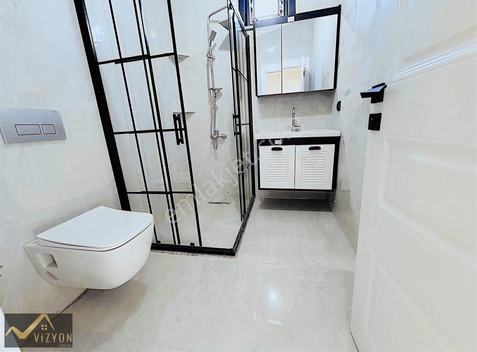 Tuzla Caddesi Üzeri Deniz Manzaralı Asansörlü 4+1 Dublex 175 M2 - Görsel 8