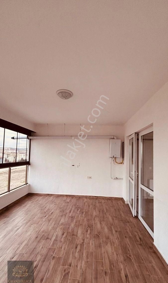 Ayyıldız Mah.de 3+1 Ebeveyn Banyolu Kiralık Daire - Görsel 3