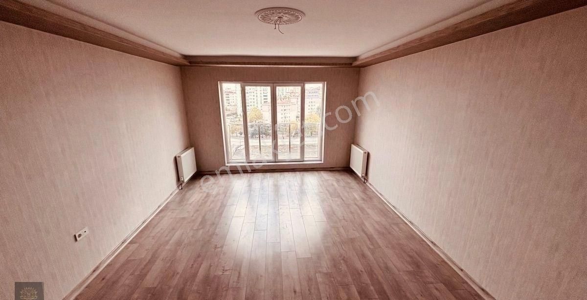 Ayyıldız Mah.de 3+1 Ebeveyn Banyolu Kiralık Daire - Görsel 30