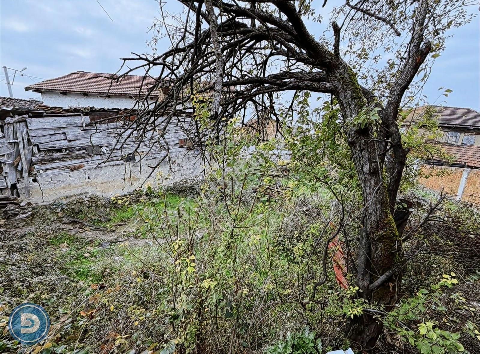 İnegöl Süpürtü Köyünde 265m2 Resmi İmarlı Satılık Arsa - Görsel 6