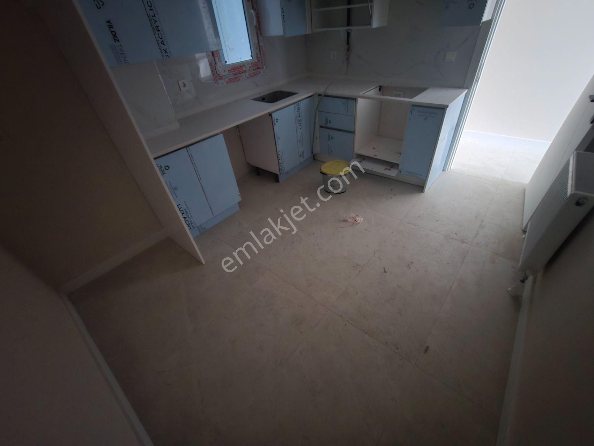 Metro Karşısı Sıfır Bina Otoparklı Ofis / İşyerine Uygun Fırsatt - Görsel 22