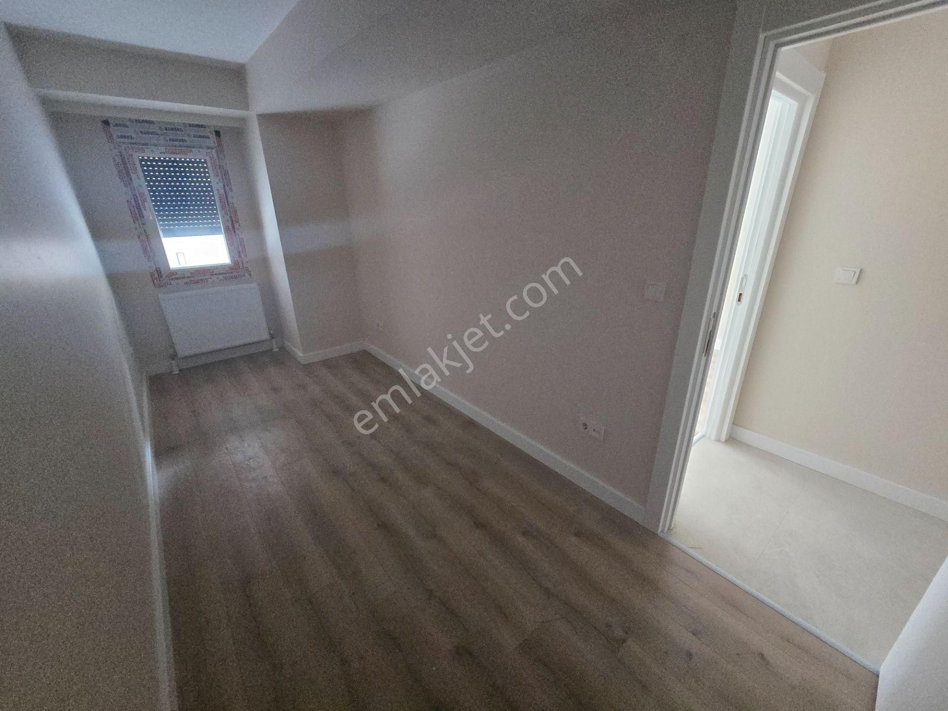 Metro Karşısı Sıfır Bina Otoparklı Ofis / İşyerine Uygun Fırsatt - Görsel 17