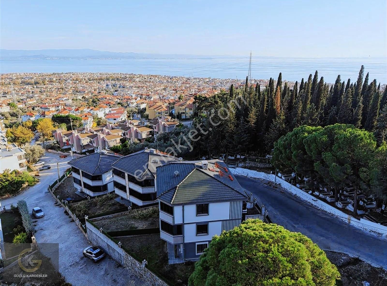 Güçlü Kardeşler Altınolukta Manzaralı Lüks Villalar