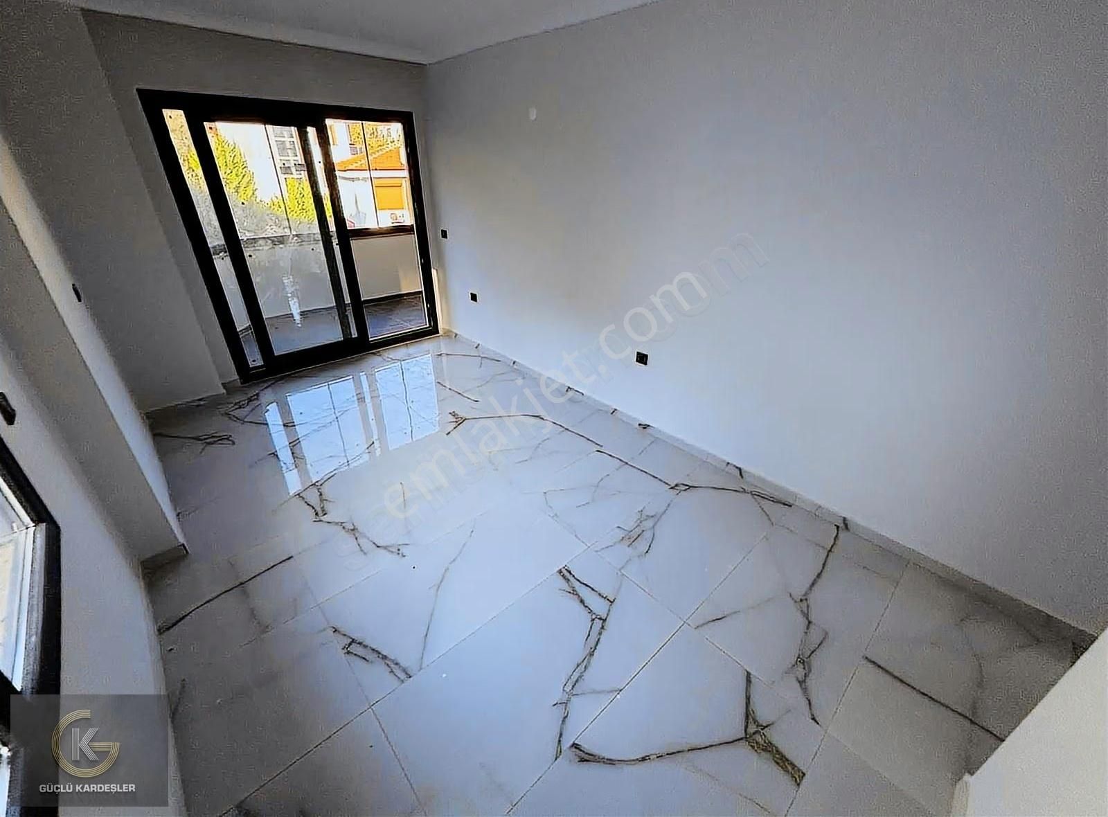 Güçlü Kardeşler Altınolukta Manzaralı Lüks Villalar - Görsel 34