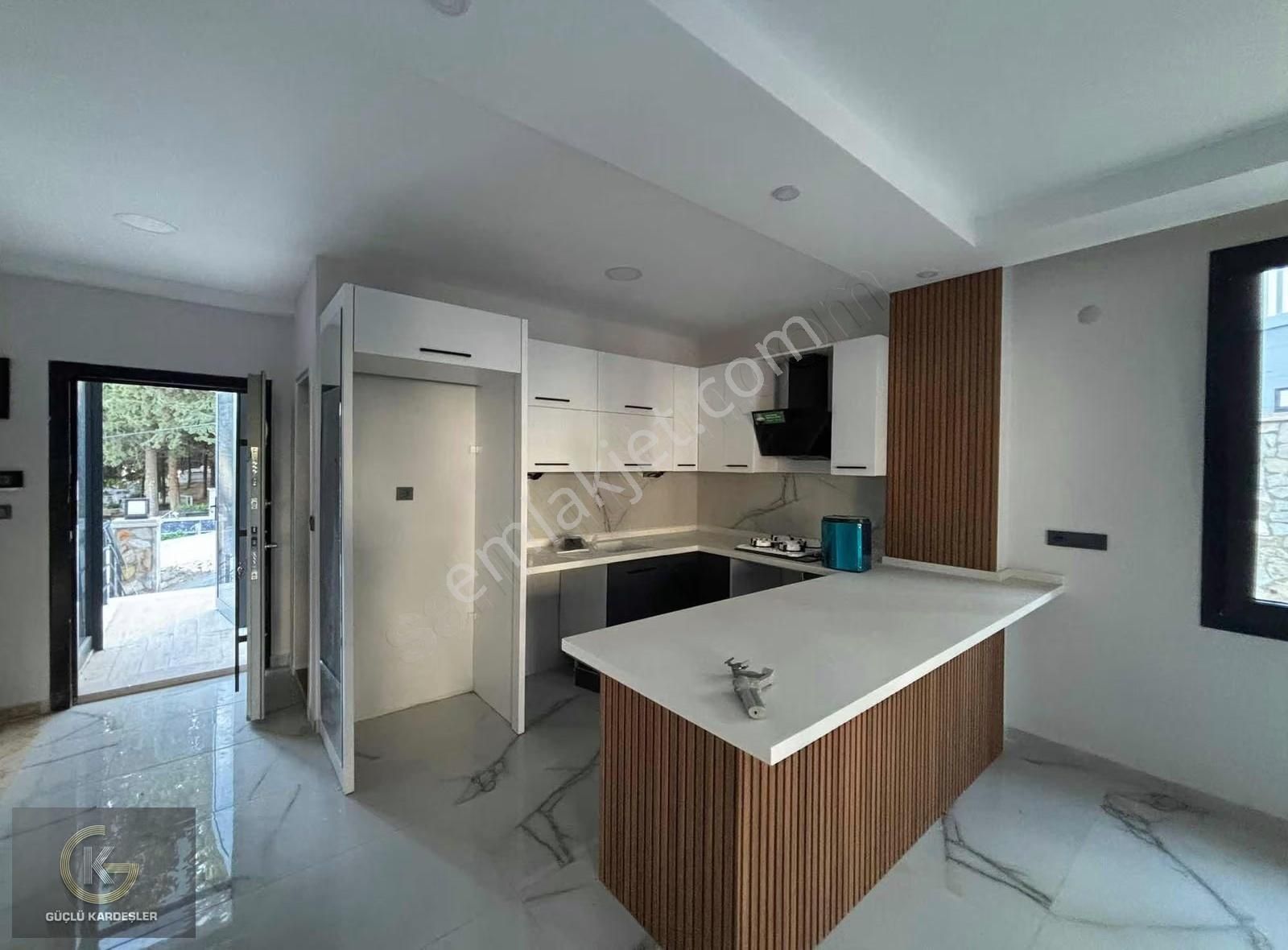 Güçlü Kardeşler Altınolukta Manzaralı Lüks Villalar - Görsel 35