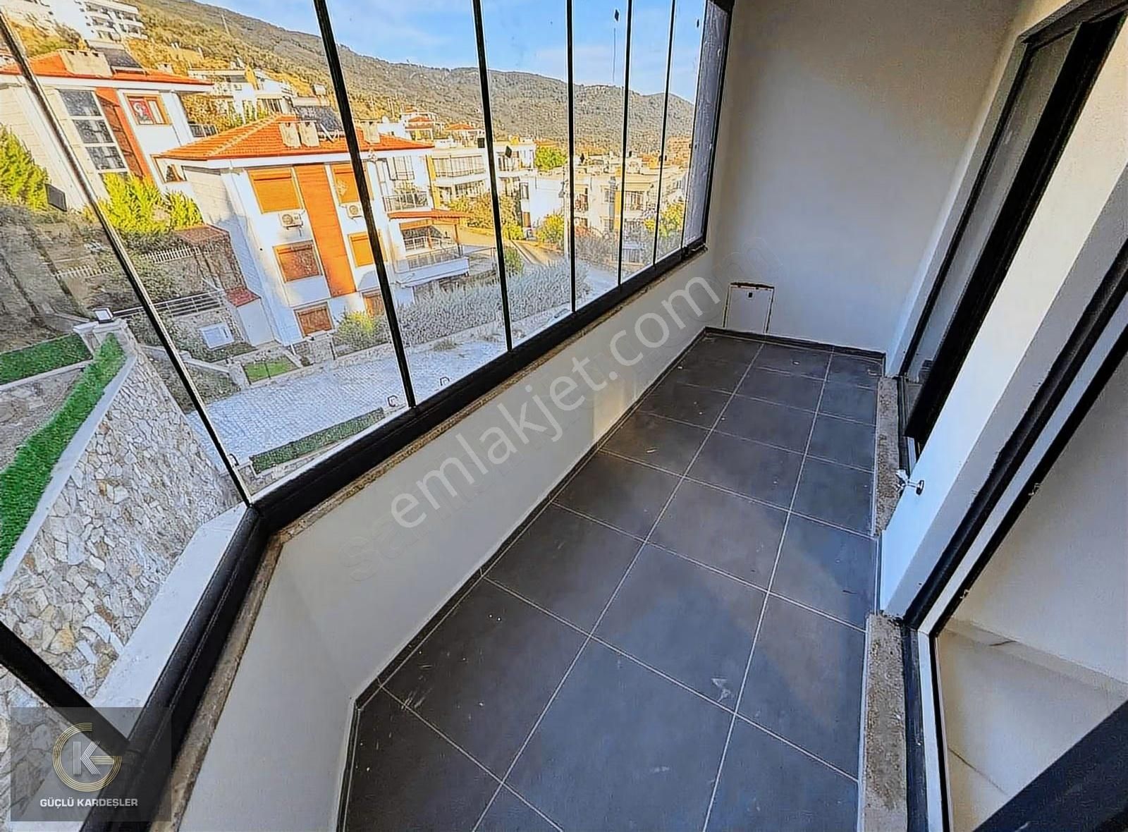 Güçlü Kardeşler Altınolukta Manzaralı Lüks Villalar - Görsel 17