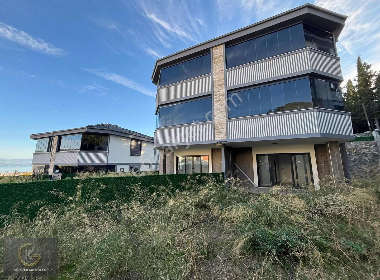 Güçlü Kardeşler Altınolukta Manzaralı Lüks Villalar - Görsel 31