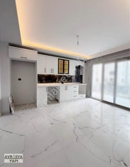 Kod 3340 Alemdağ Mah. Yatırıma Oturuma Uygun Arakat 2+1 Satılık - Görsel 6