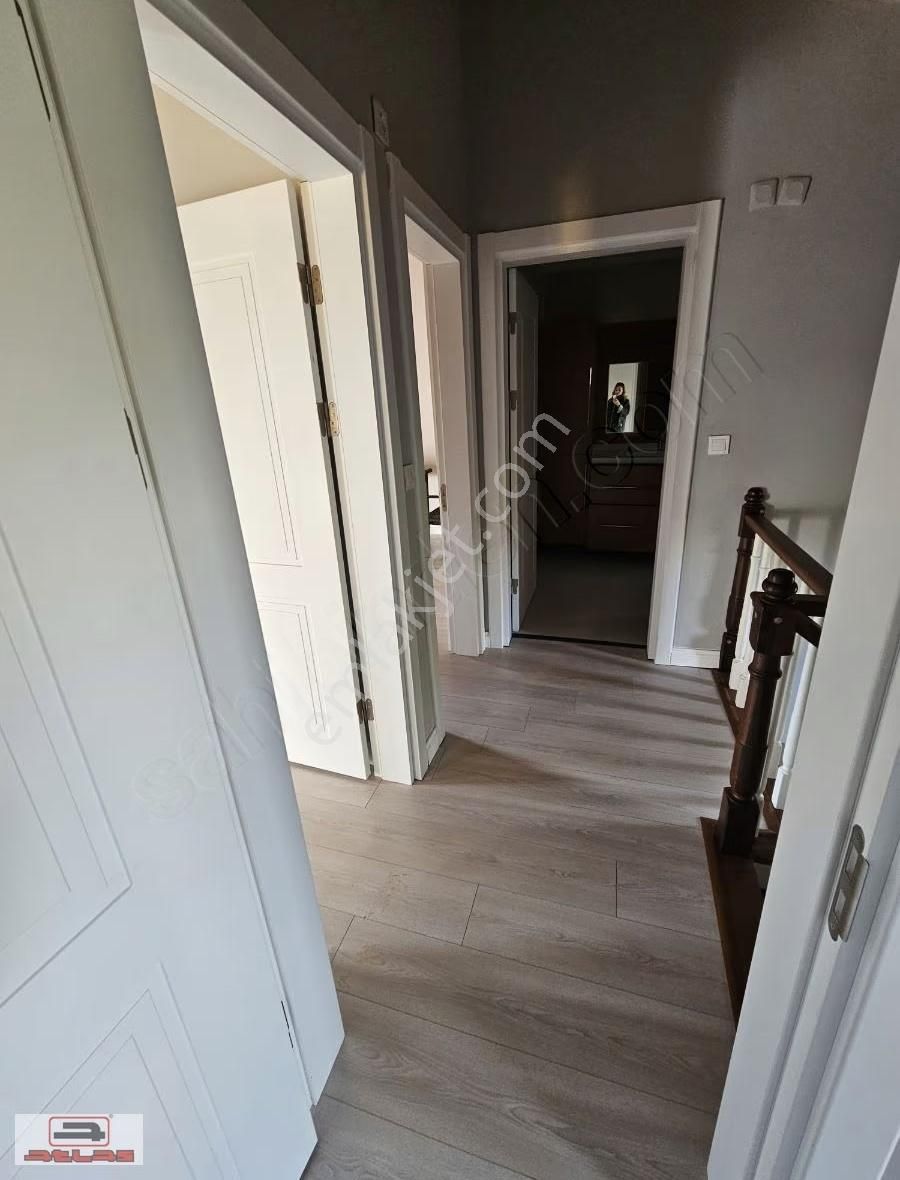 Atlas Emlak Kartepe Eşyasız Kiralık Dublex Villa - Görsel 23