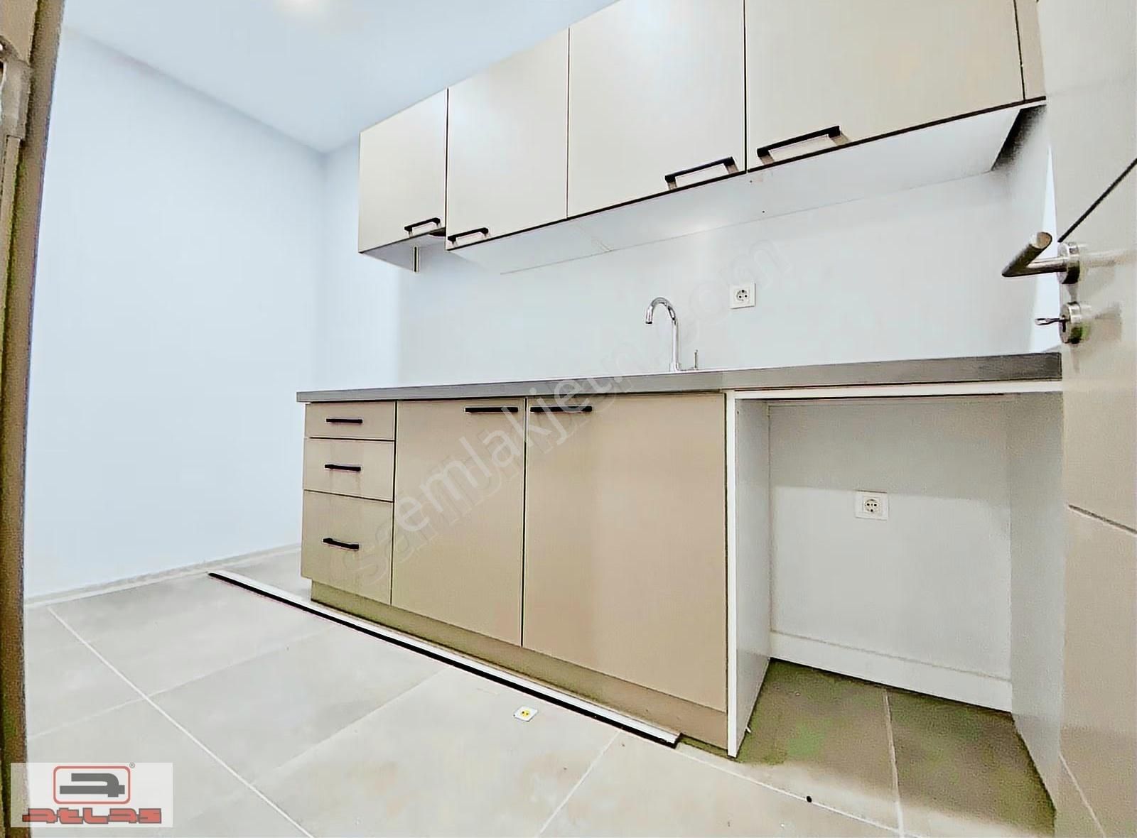 Atlas Emlak Tamgün Plaza Kiralık Ofis İşyeri Yahya Kaptan - Görsel 17