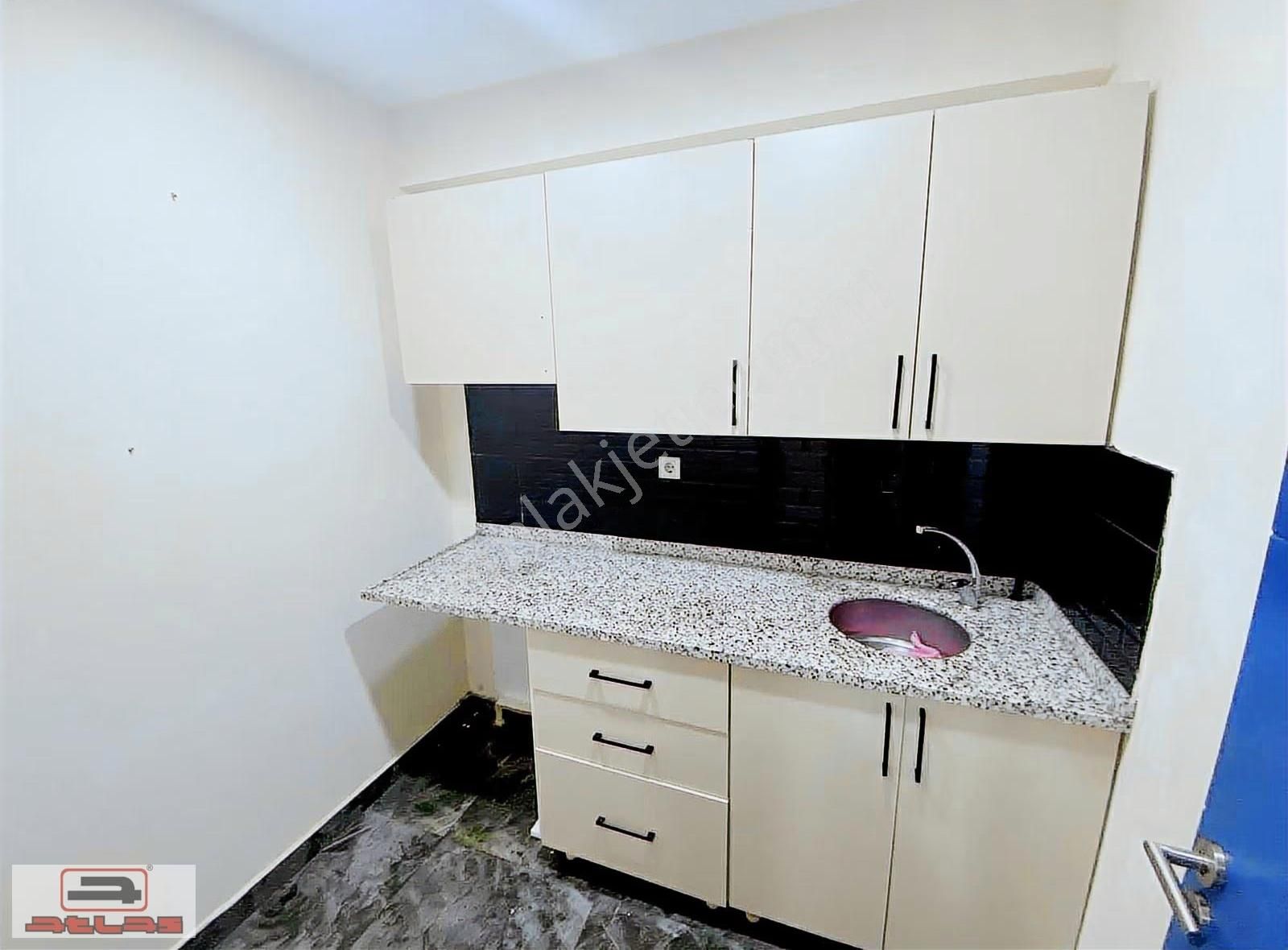 Atlas Emlak Yahya Kaptan Tamgün Plaza Kiralık Ofis İşyeri - Görsel 18