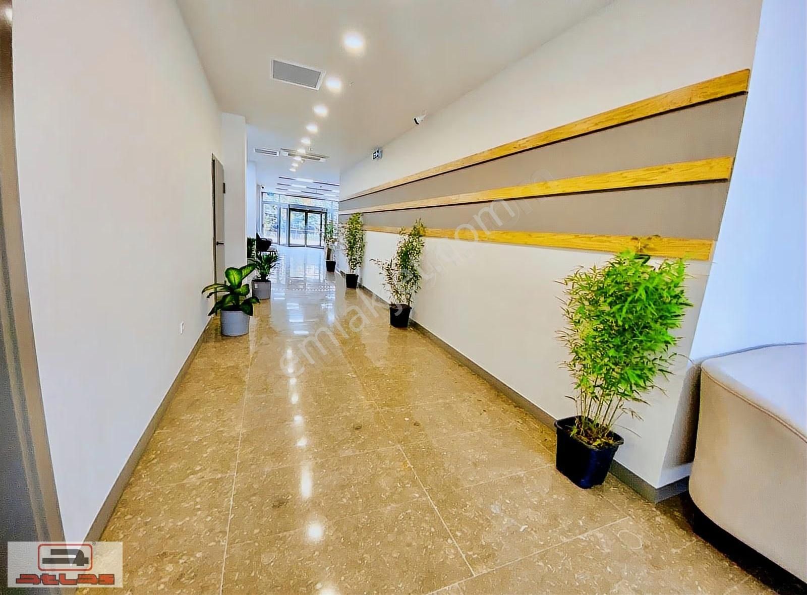 Atlas Emlak Yahya Kaptan Tamgün Plaza Kiralık Ofis İşyeri - Görsel 13