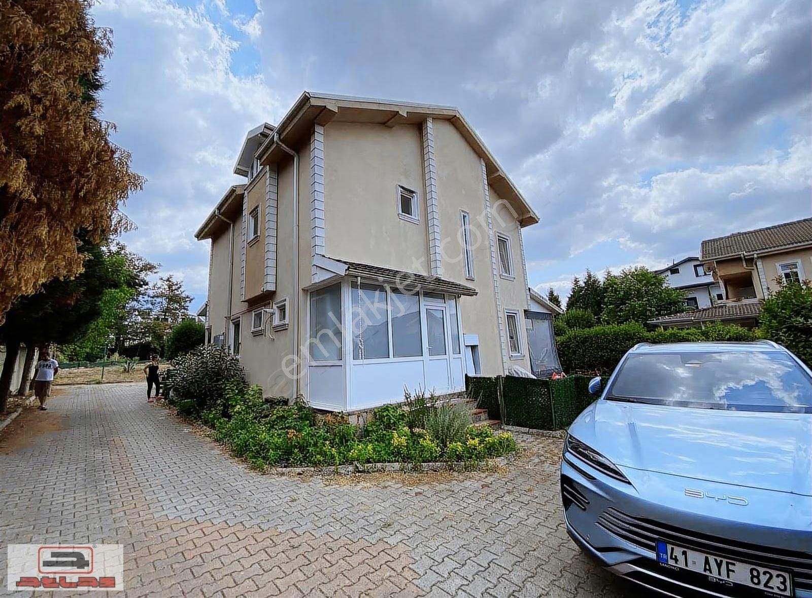 Atlas Emlak Kartepe Maşukiye Eşyasız Kiralık Villa - Görsel 20