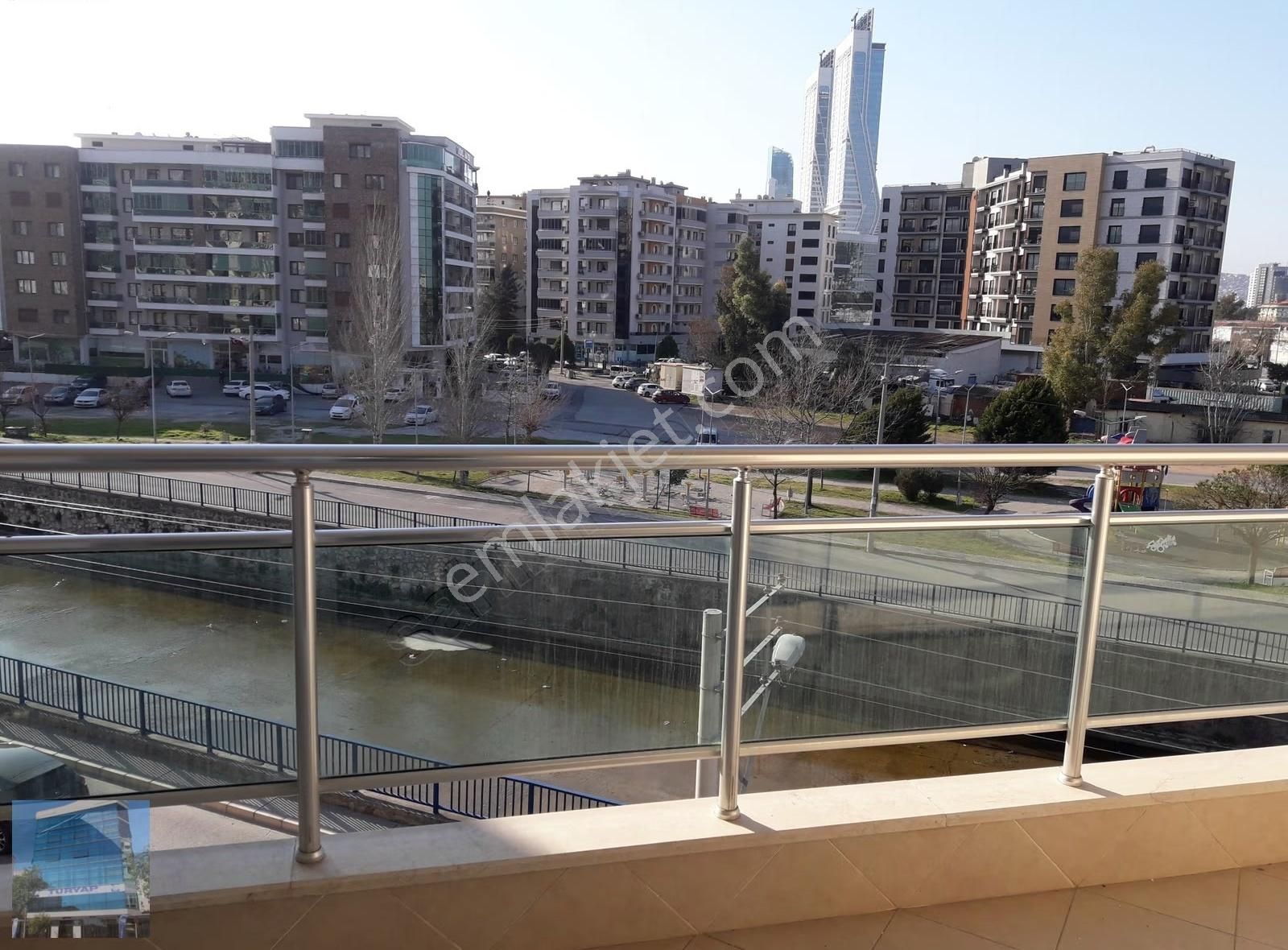 Bayraklı Adalet Mah. Ciritoğlu Sitesi Kiralık 3+1 Daire - Görsel 10