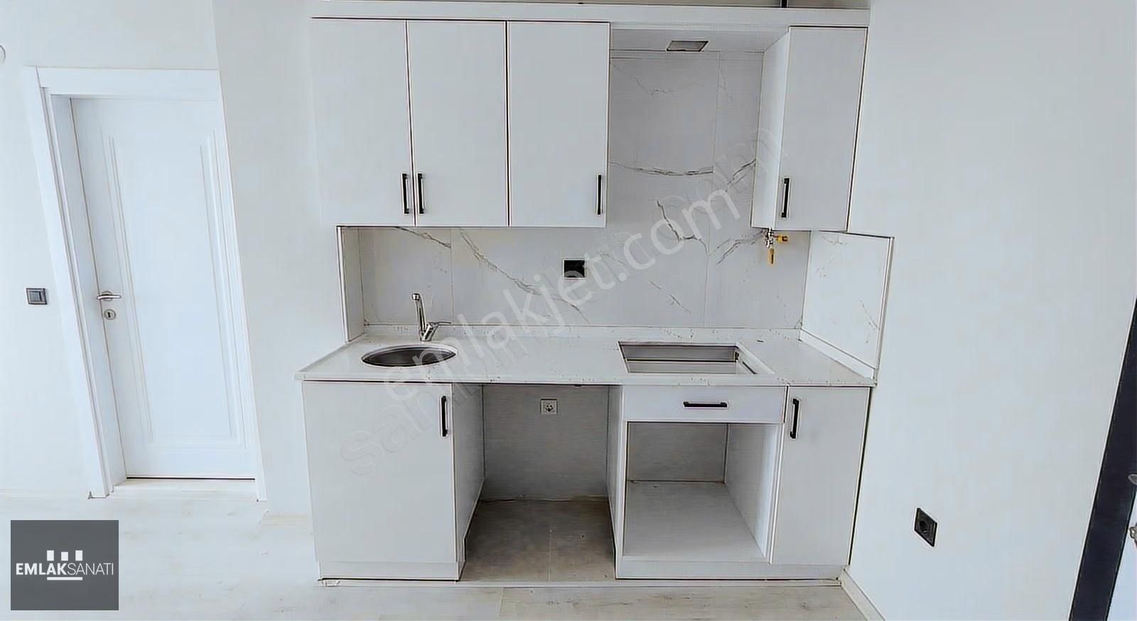 Panoramik Deniz Manzaralı - Binanın En İyi Dairesi -hemen Teslim - Görsel 2