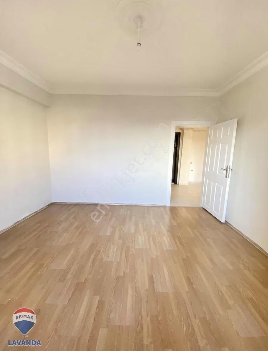 Remax Lavanda'dan Muhittin Mahallesinde Güneş Alan Kiralık Daire - Görsel 13