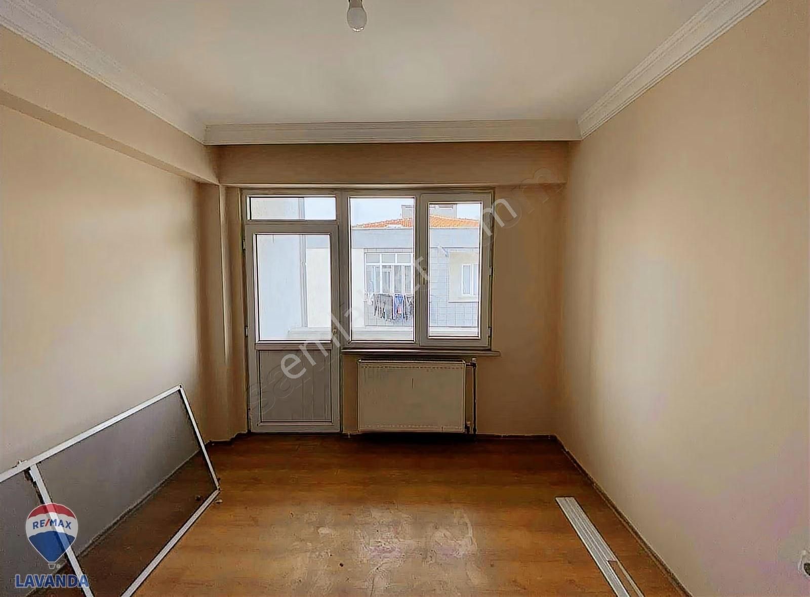 Remax Lavandadan Cumhuriyet Mah. Site İçinde 3+1 Kiralık Daire - Görsel 5