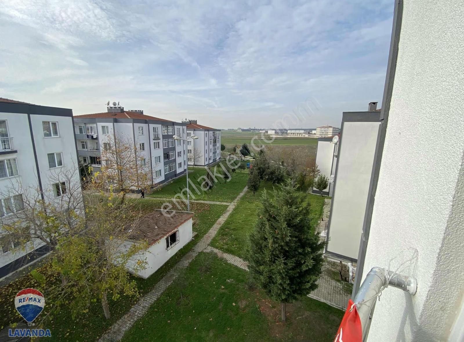 Remax Lavandadan Cumhuriyet Mah. Site İçinde 3+1 Kiralık Daire - Görsel 31