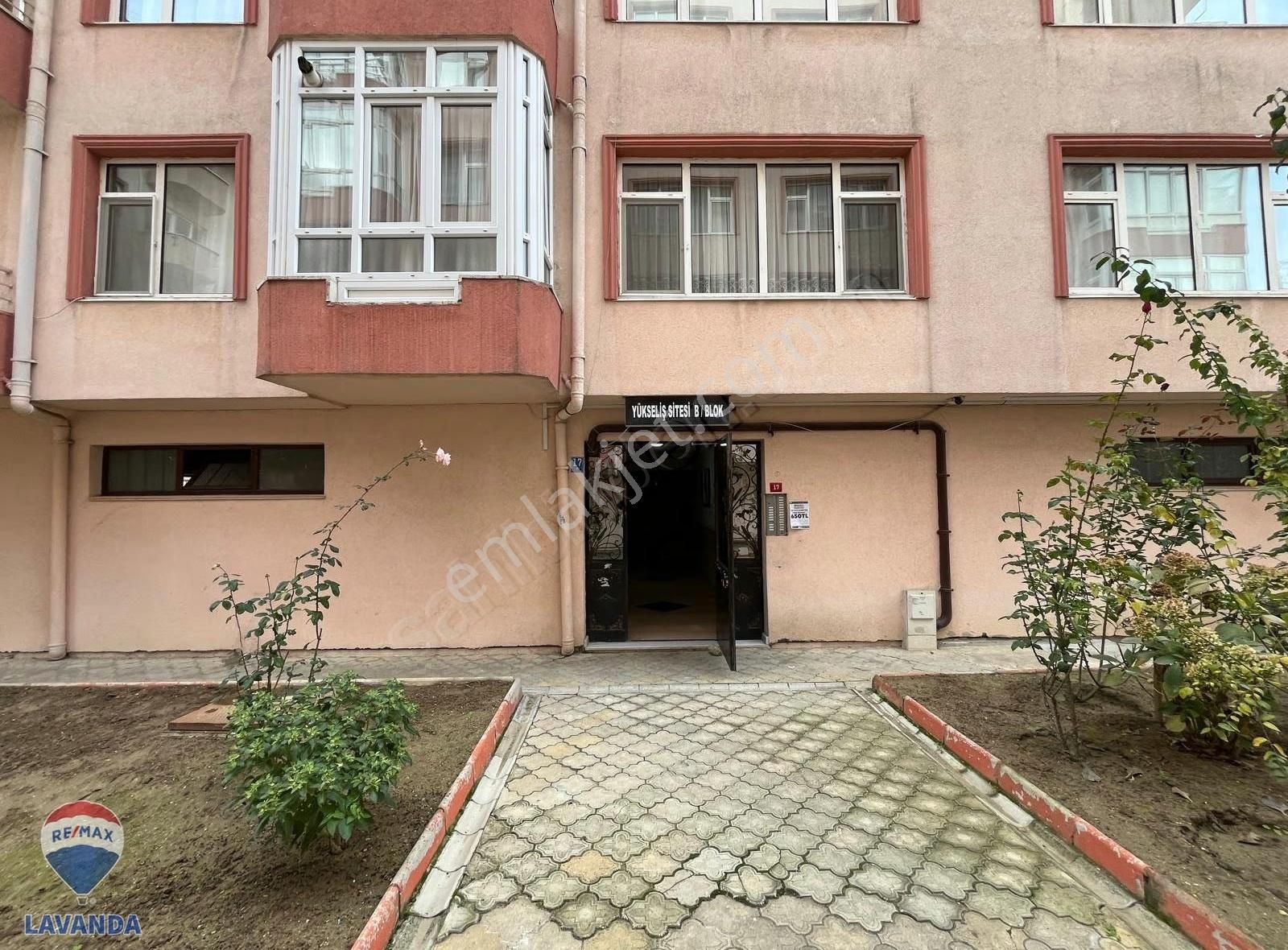 Re/max Lavanda'dan Çorlunun Tam Merkezinde 3+1 Satılık Daire - Görsel 6