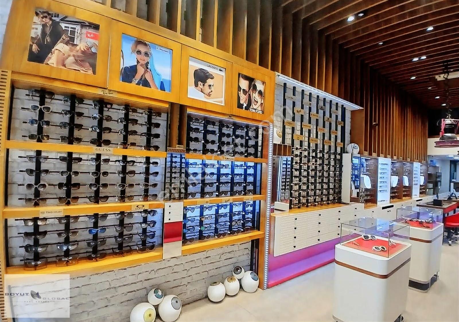 Boyut Global'den Doktorlar Caddesinde 11 Yıllık Optik Mağazası - Görsel 2