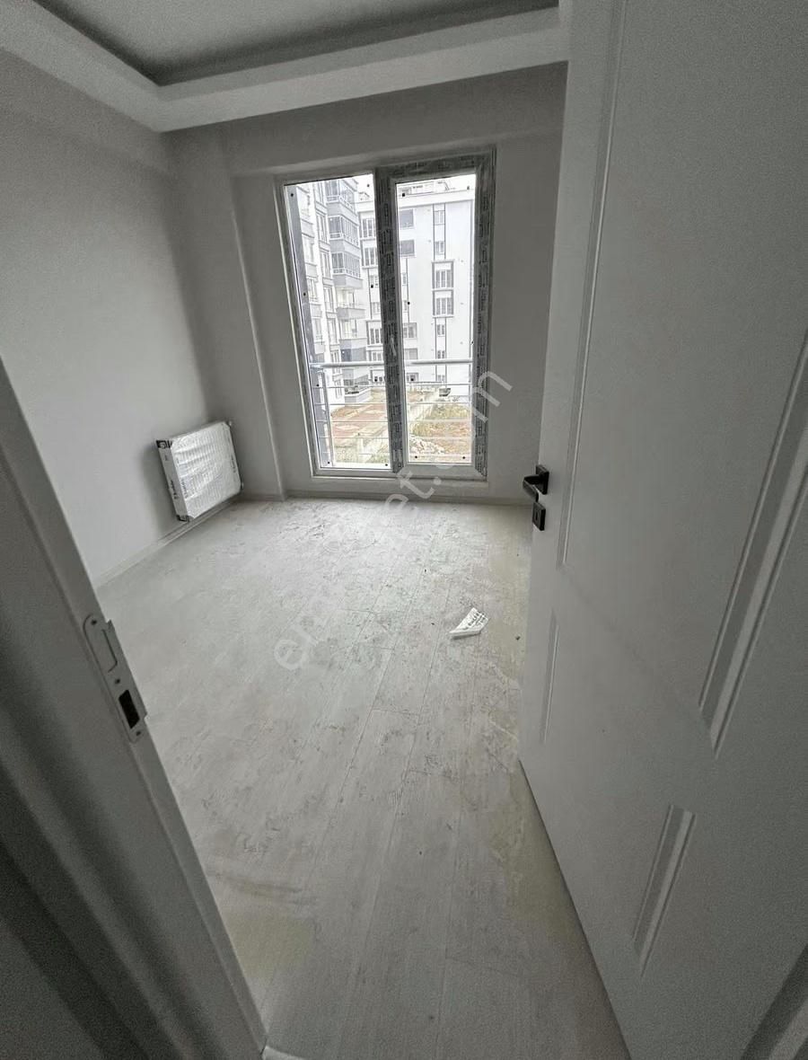 Yüksek Kredili Harika Konumda Fırsat 1+1 Daire - Görsel 6