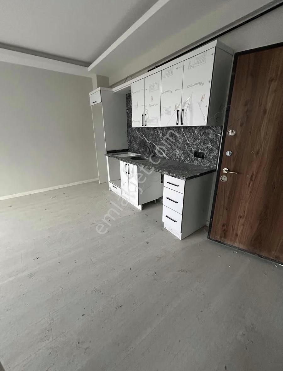 Yüksek Kredili Harika Konumda Fırsat 1+1 Daire - Görsel 12