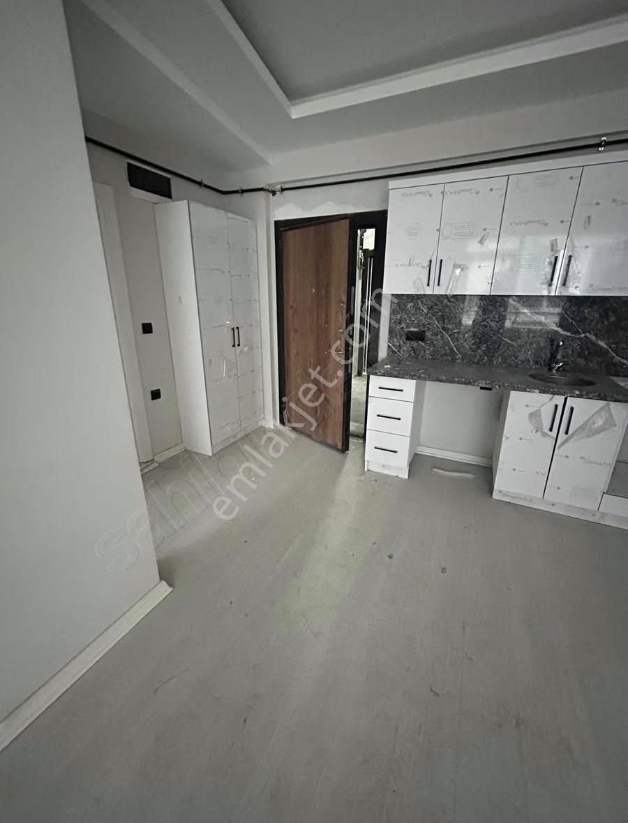 Yüksek Kredili Harika Konumda Fırsat 1+1 Daire - Görsel 4