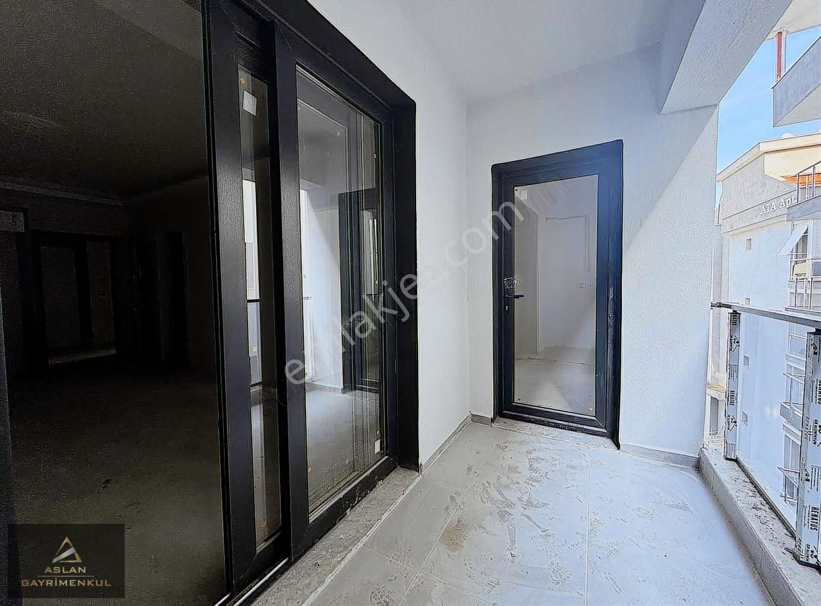 Aslan'dan Seyrek'te Üniversiteye Yürüme Mesafesinde Satılık 1+1 - Görsel 6