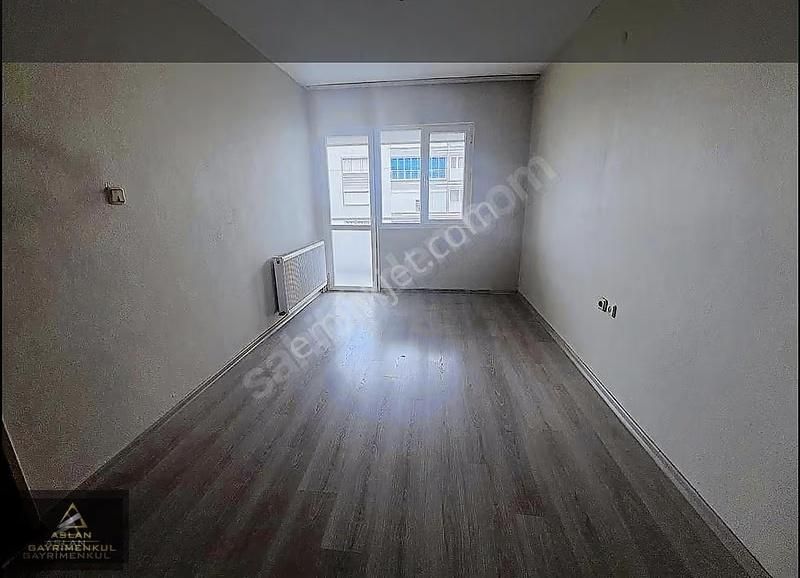 Site İçinde Çift Balkonlu Kapalı Mutfak Aydınlık Daire - Görsel 8