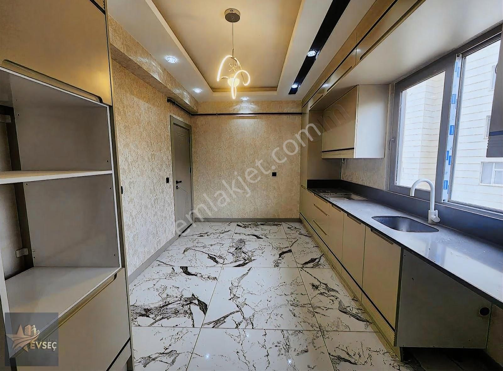 Evseç Emlaktan 35 Metre Yol Üzerinde 2+1 Satılık Lüks Daire - Görsel 2