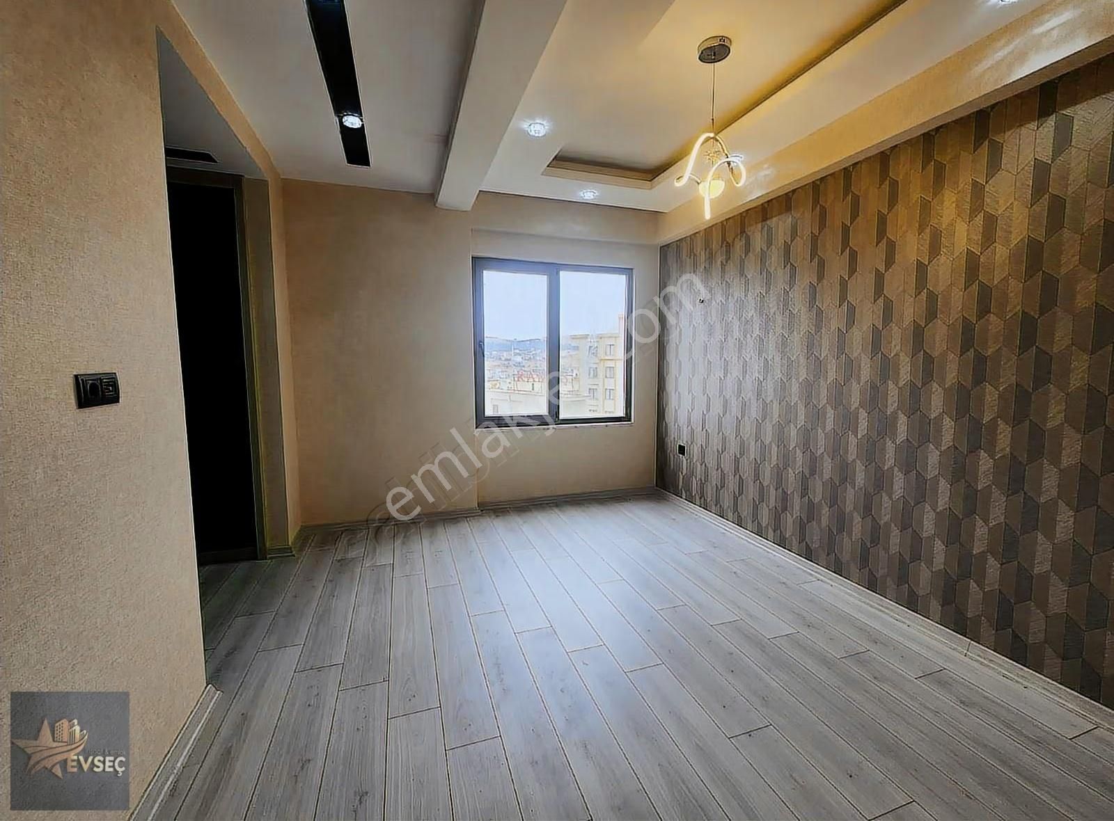 Evseç Emlaktan 35 Metre Yol Üzerinde 2+1 Satılık Lüks Daire - Görsel 14