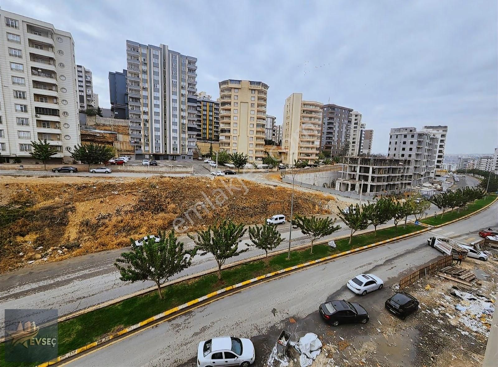 Evseç Emlaktan 35 Metre Yol Üzerinde 2+1 Satılık Lüks Daire - Görsel 8