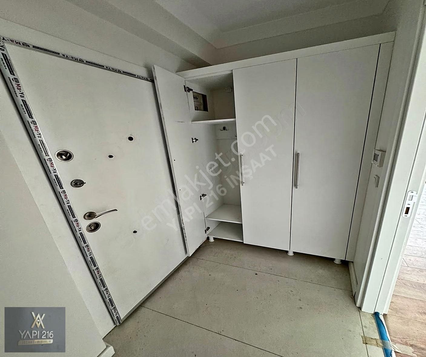 Kısıklıda Bağlantı Yollarına Yakın E.banyolu 2+1 Satılık Daire - Görsel 13
