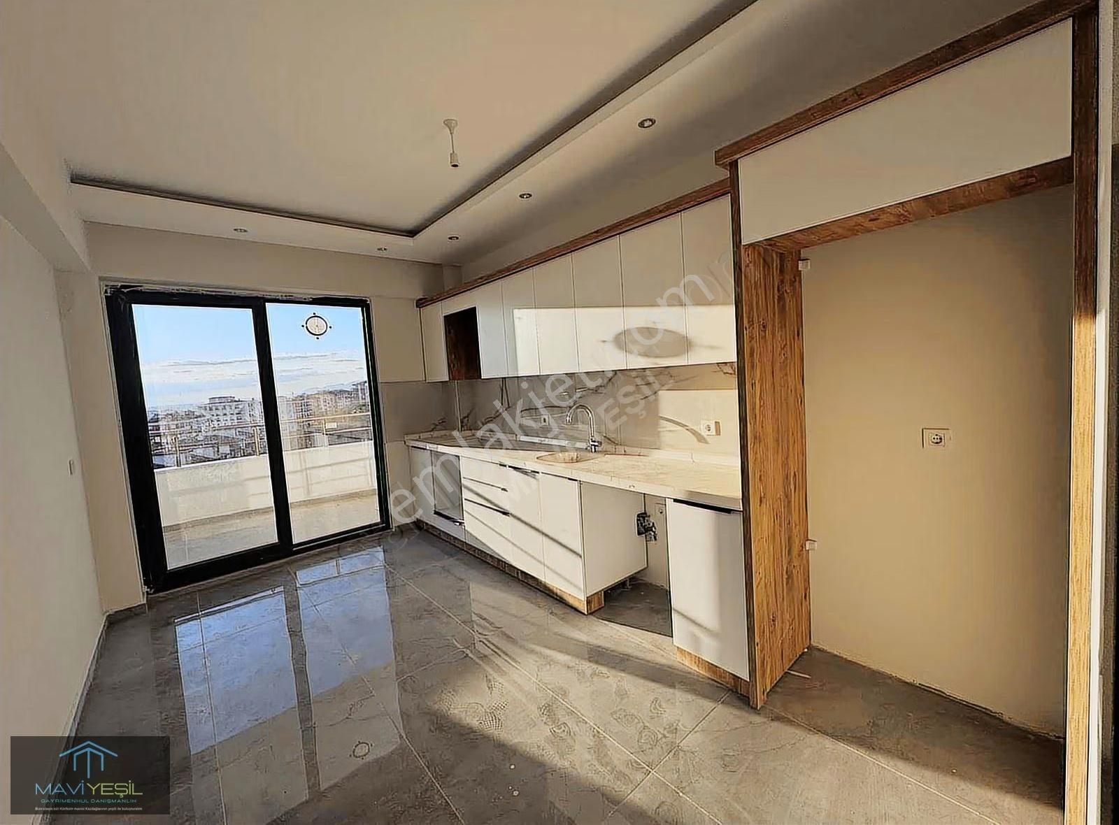 Edremit'te Manzara Şöleni Sunan Eşsiz 6+3/250m² Dubleks Fırsatı - Görsel 13