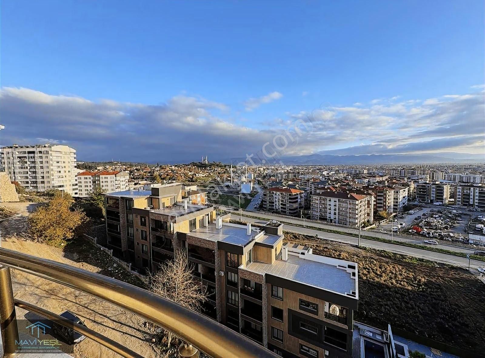 Edremit'te Manzara Şöleni Sunan Eşsiz 6+3/250m² Dubleks Fırsatı - Görsel 6