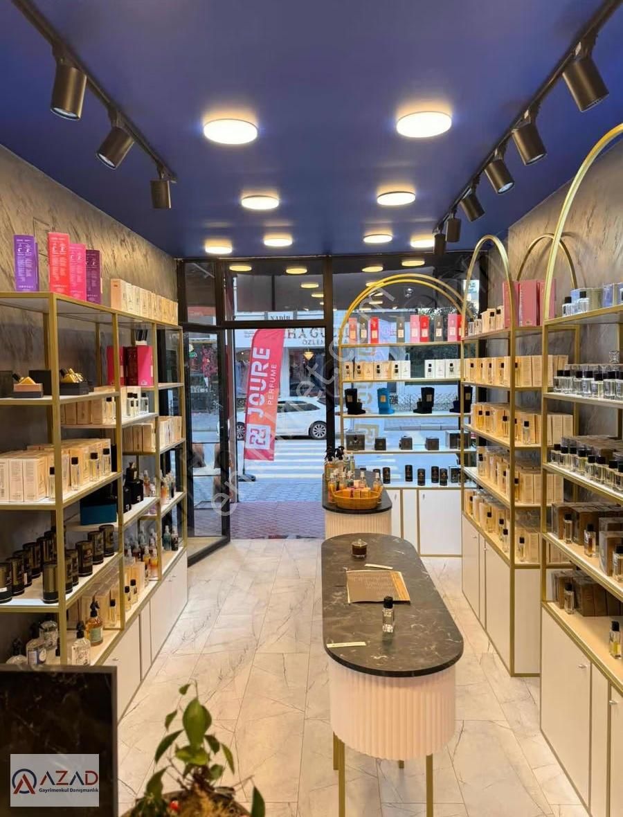Azad - Atatürk Caddesinde Devren Kiralık İşyeri Çekme Katlı - Görsel 22