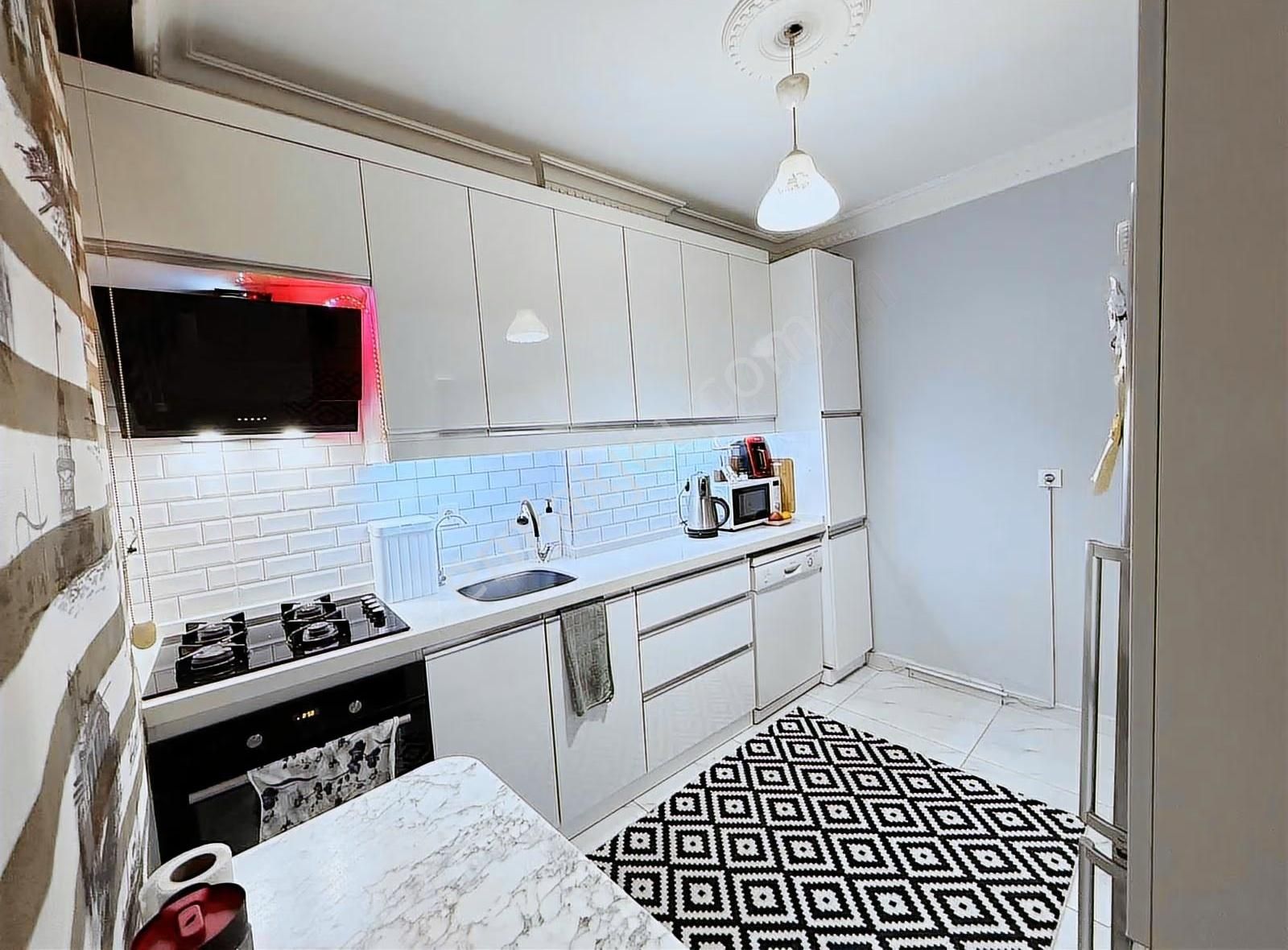 En Güzel Lokasyonda Tek Daire Üzeri Binada 135m2 3+1 İskanlı - Görsel 31