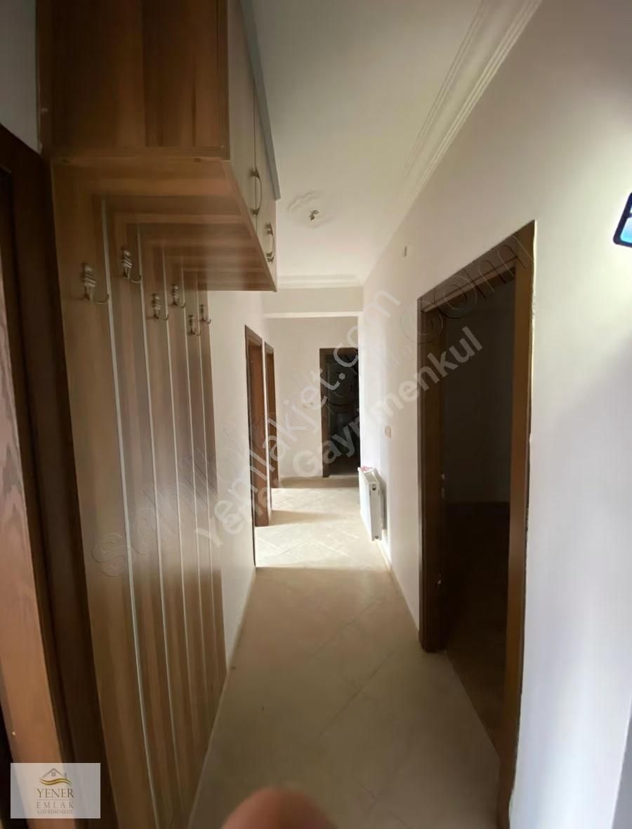 Kurtuluş Mahallesi Çarşı Merkezinde Kiralık Bakımlı 3+1 Daire - Görsel 12