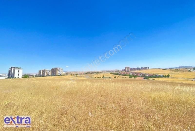 Pursaklar Saray'da Satılık 2300 M2 Konut Arsası