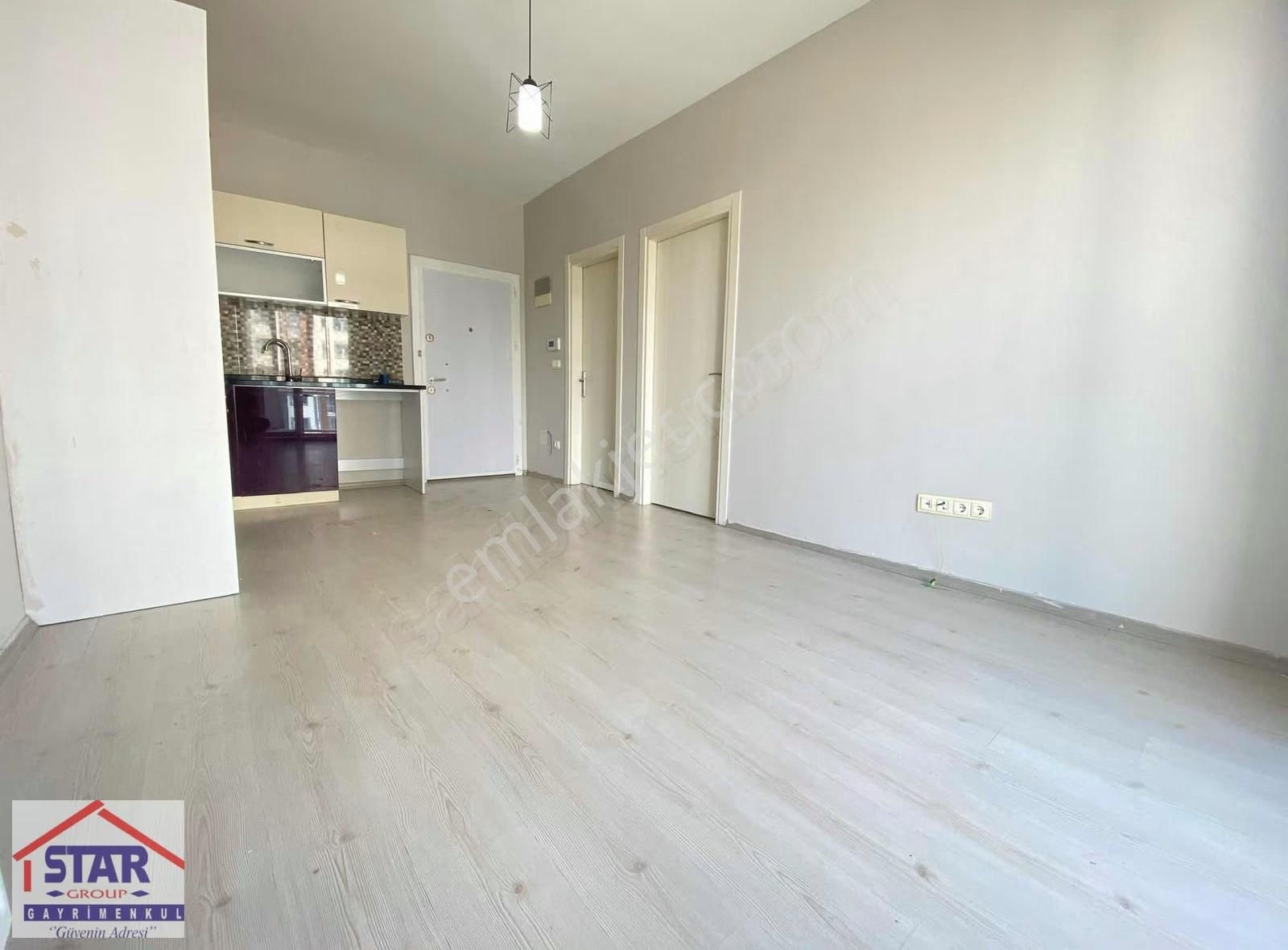 Rüya Prestij Sitesi Ara Kat Cadde Cephe 1+1 Balkonlu Satılık - Görsel 5
