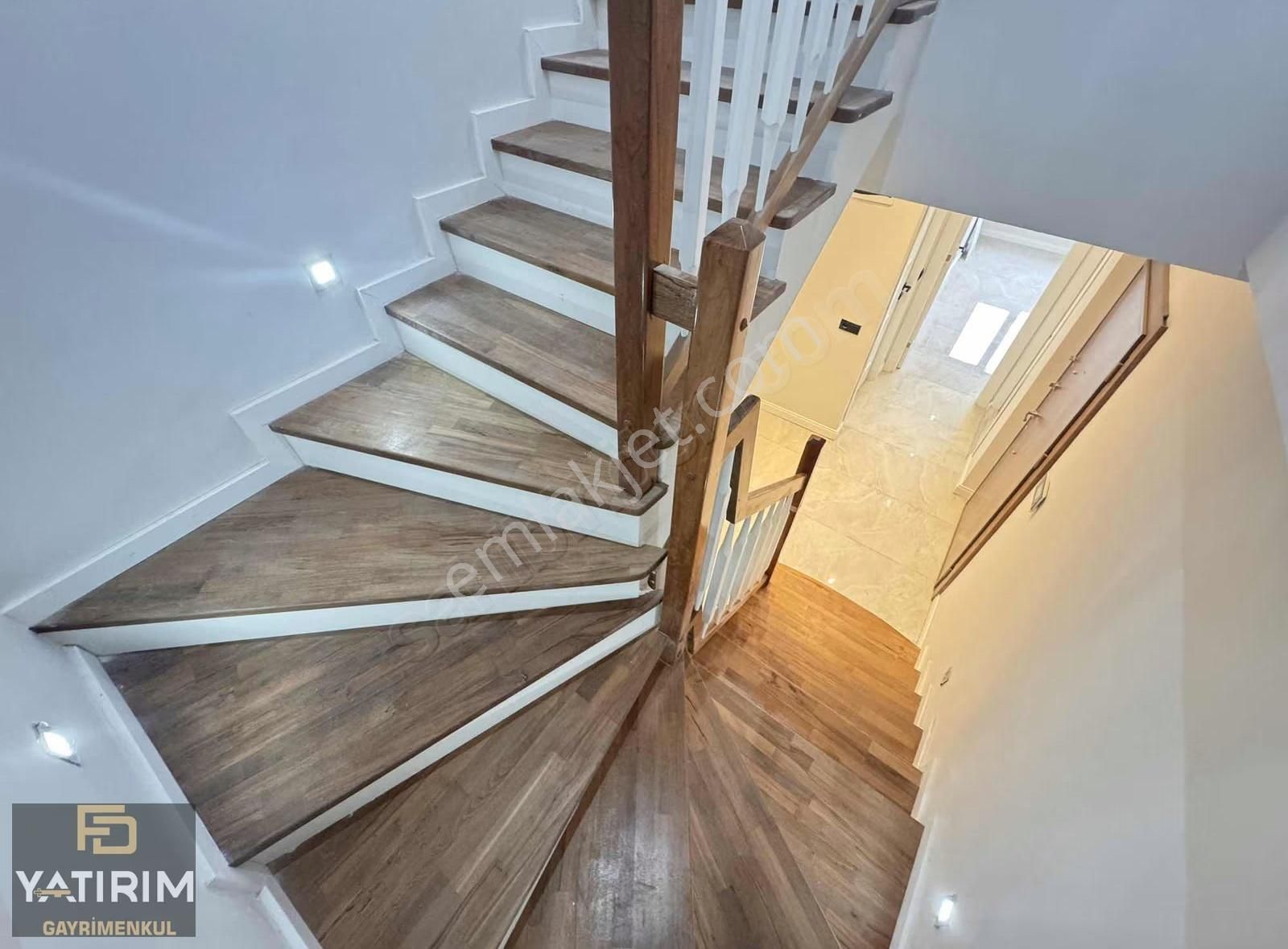 Bağlarbaşı Merkezi Konum Full Manzaralı 4+1 200 M2 Dubleks - Görsel 35