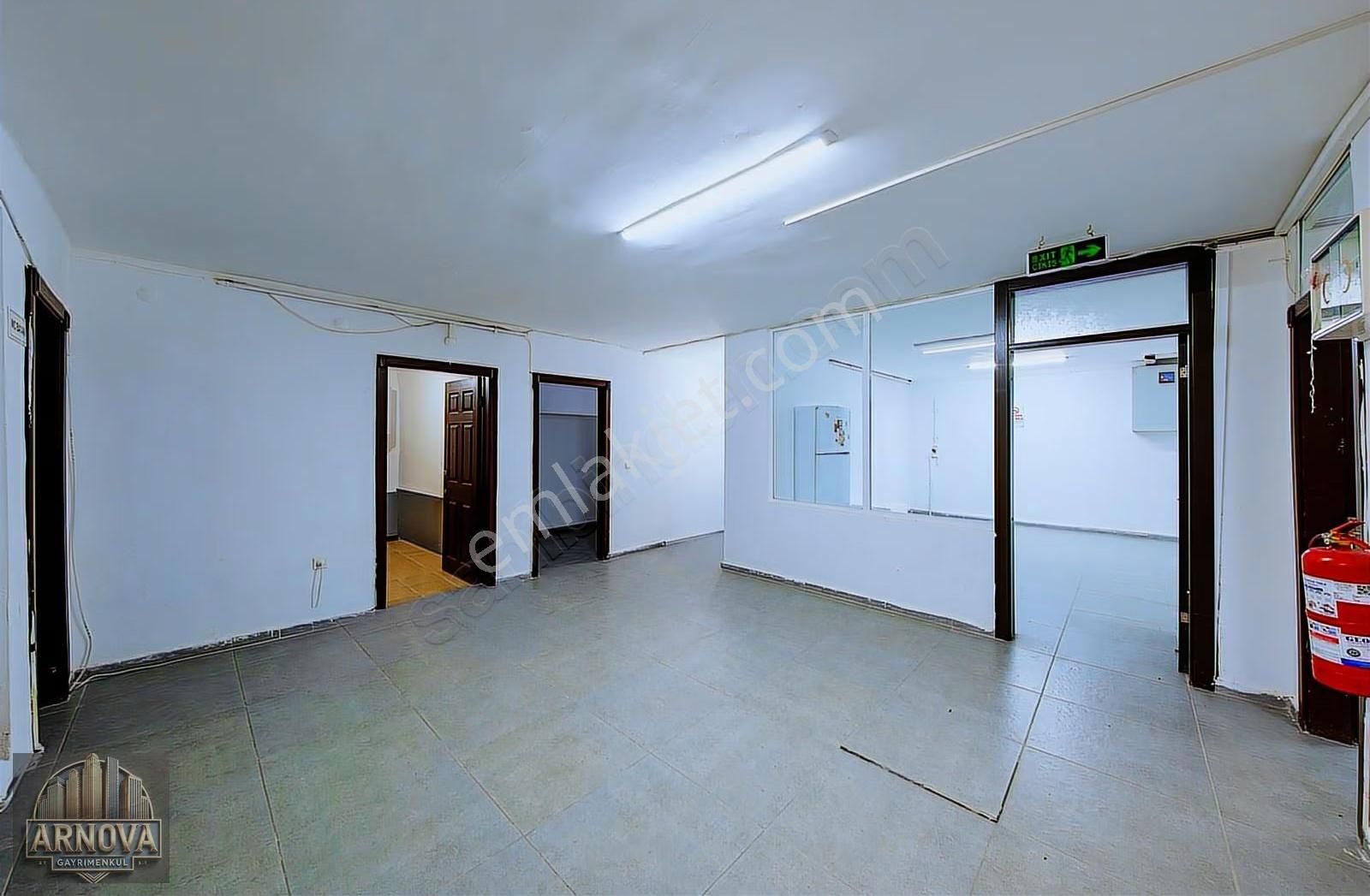 Yaşamkent'in Merkezinde 800m2 Kapalı Alanlı Kiralık Villa - Görsel 19