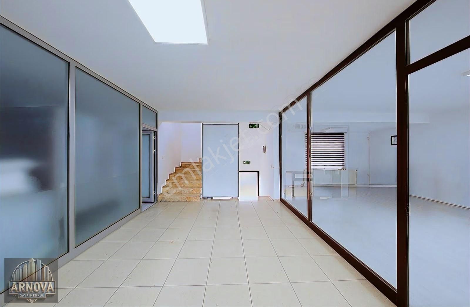 Yaşamkent'in Merkezinde 800m2 Kapalı Alanlı Kiralık Villa - Görsel 10