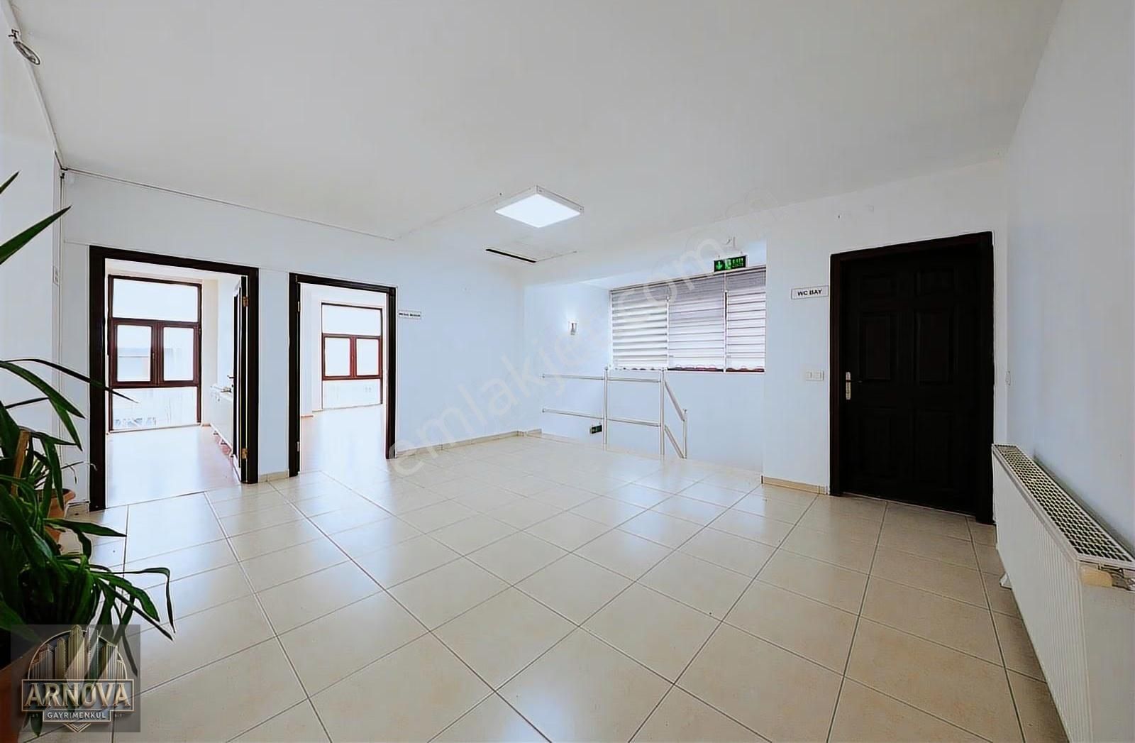 Yaşamkent'in Merkezinde 800m2 Kapalı Alanlı Kiralık Villa - Görsel 33