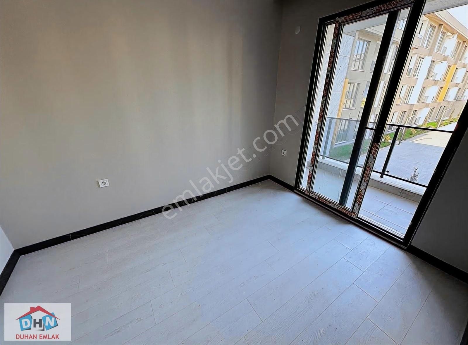 Duhan Emlak'tan Premium Lounge'da Kiralık 1+1 Köşe Arakat - Görsel 3