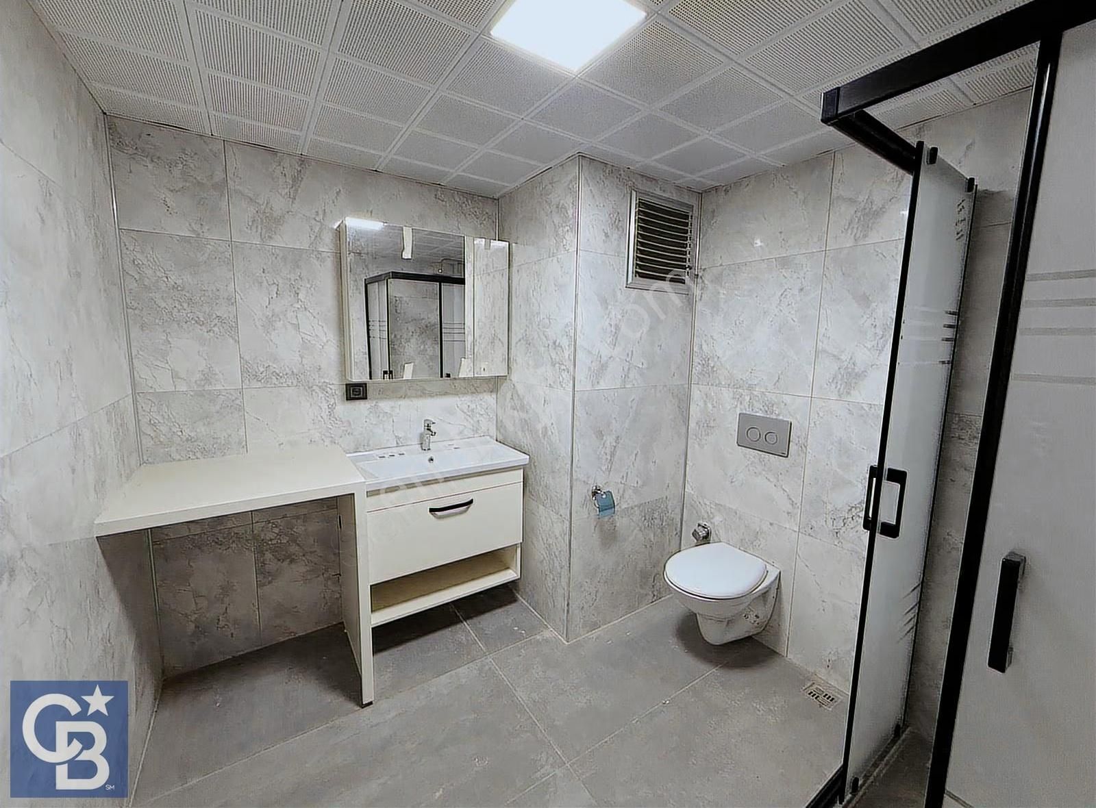 İstiklal Caddesi'nde Kiralık 2+1 Deniz Manzaralı Geniş Daire - Görsel 16