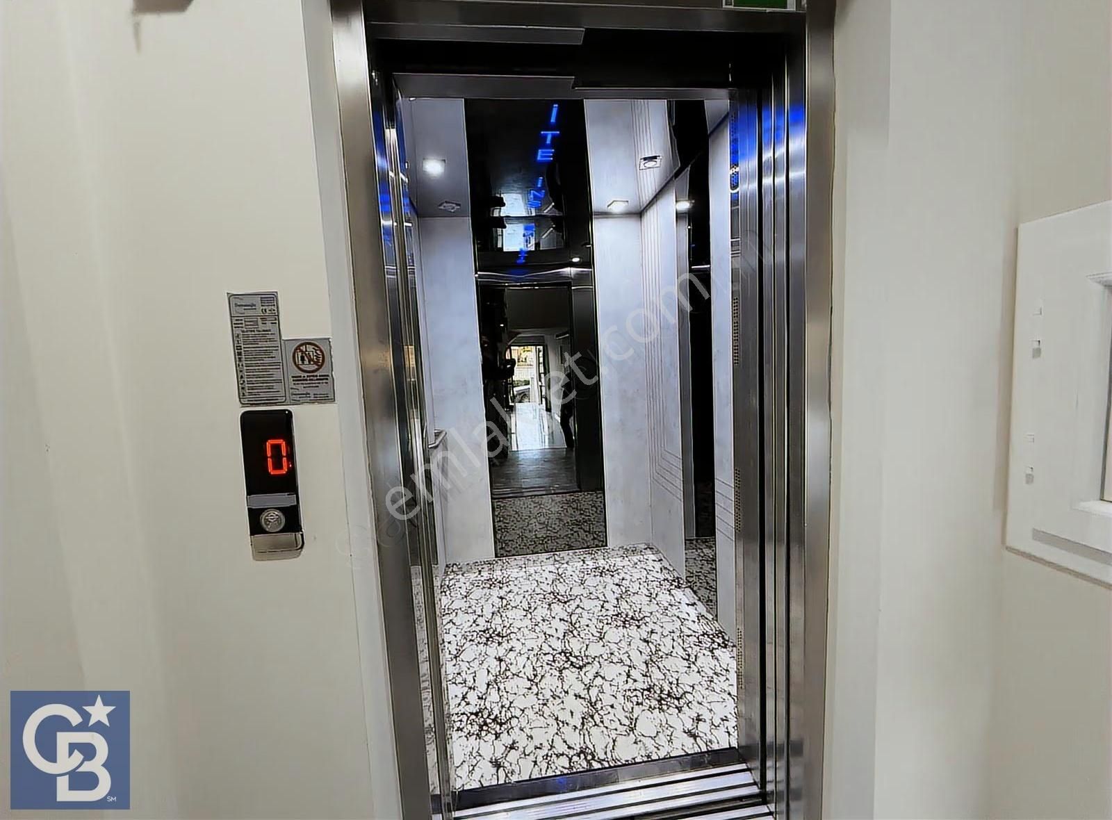 İstiklal Caddesi'nde Kiralık Sıfır 2+1 Geniş Daire - Görsel 11