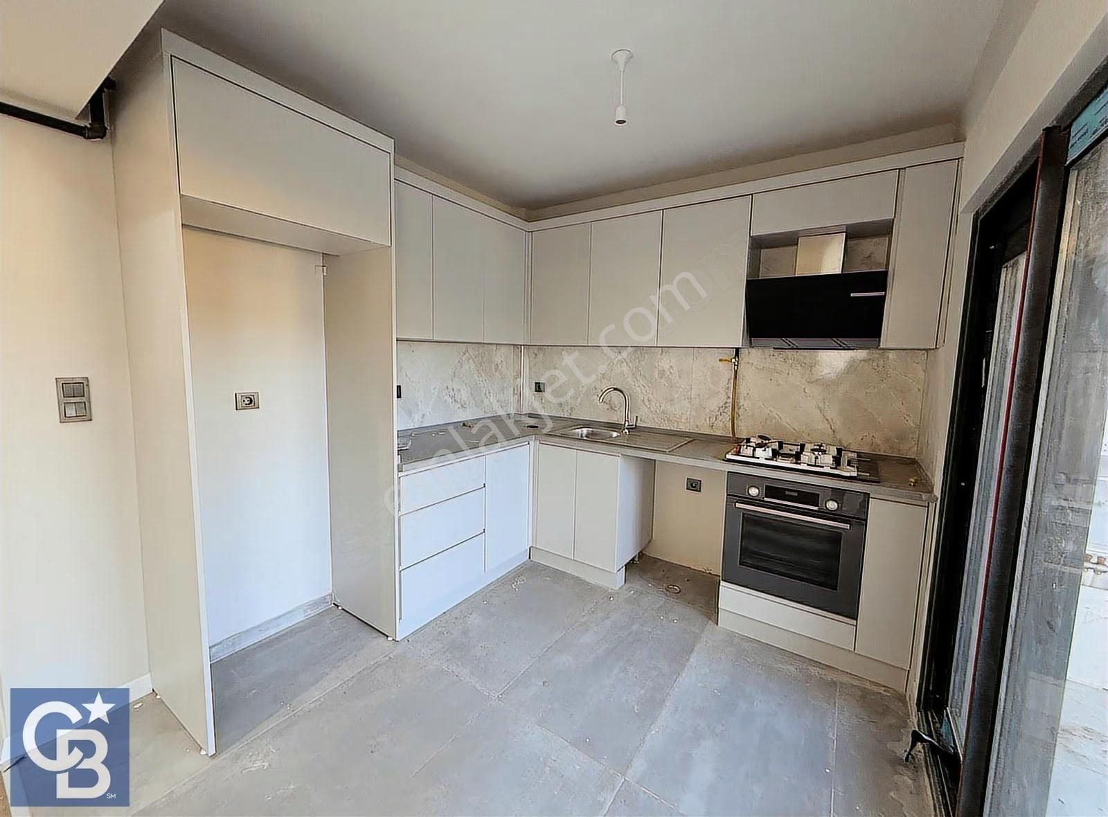 İstiklal Caddesi'nde Kiralık Sıfır 2+1 Geniş Daire - Görsel 32