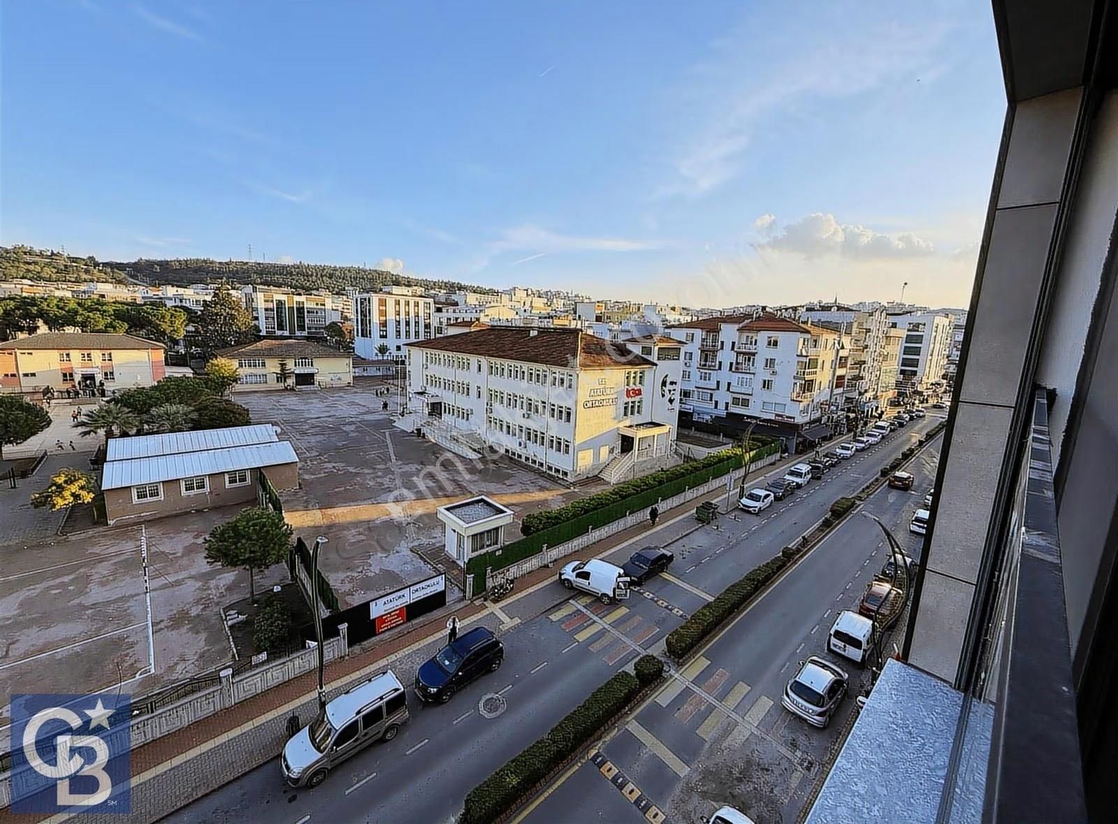 İstiklal Caddesi'nde Kiralık Sıfır 2+1 Geniş Daire - Görsel 7