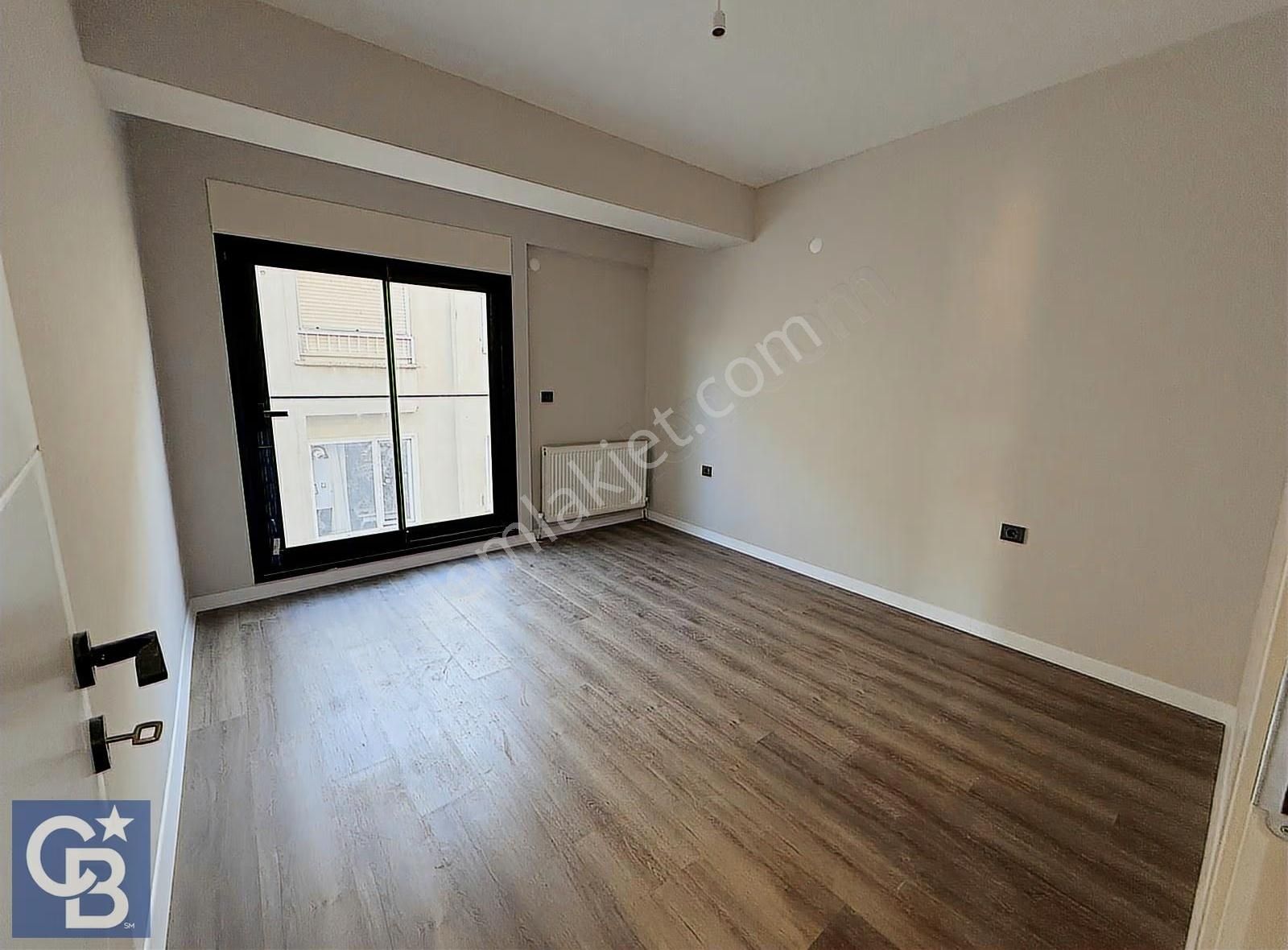 İstiklal Caddesi'nde Kiralık Sıfır 2+1 Geniş Daire - Görsel 6